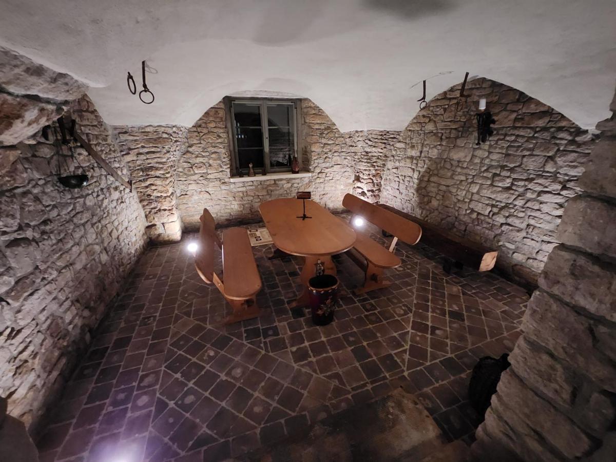 Aussergewoehnliches, Historisches, Spaetgotisches Wohnhaus Von 1519, Gries 5 Gera Esterno foto