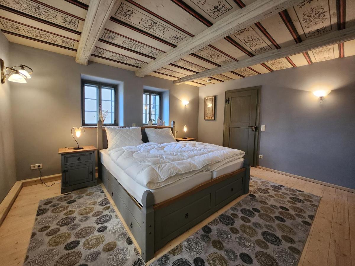 Aussergewoehnliches, Historisches, Spaetgotisches Wohnhaus Von 1519, Gries 5 Gera Esterno foto